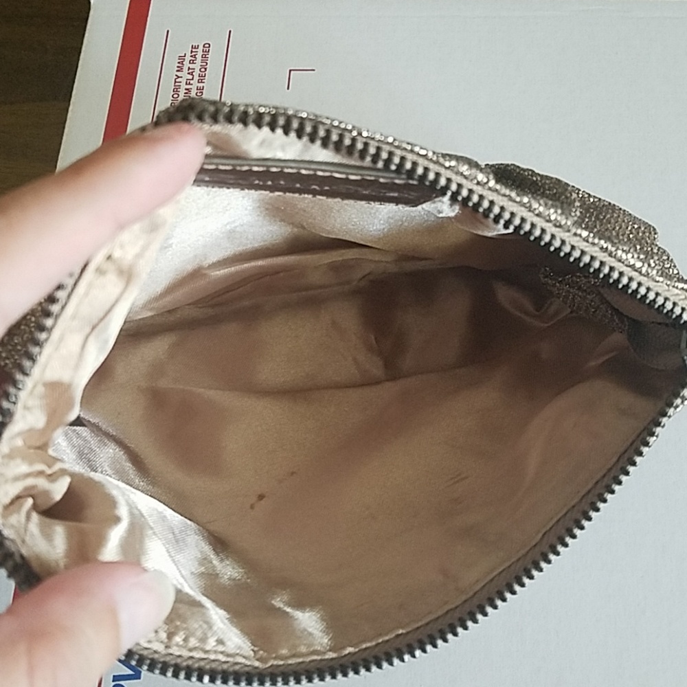 Express Clutch - Picture 2 of 3